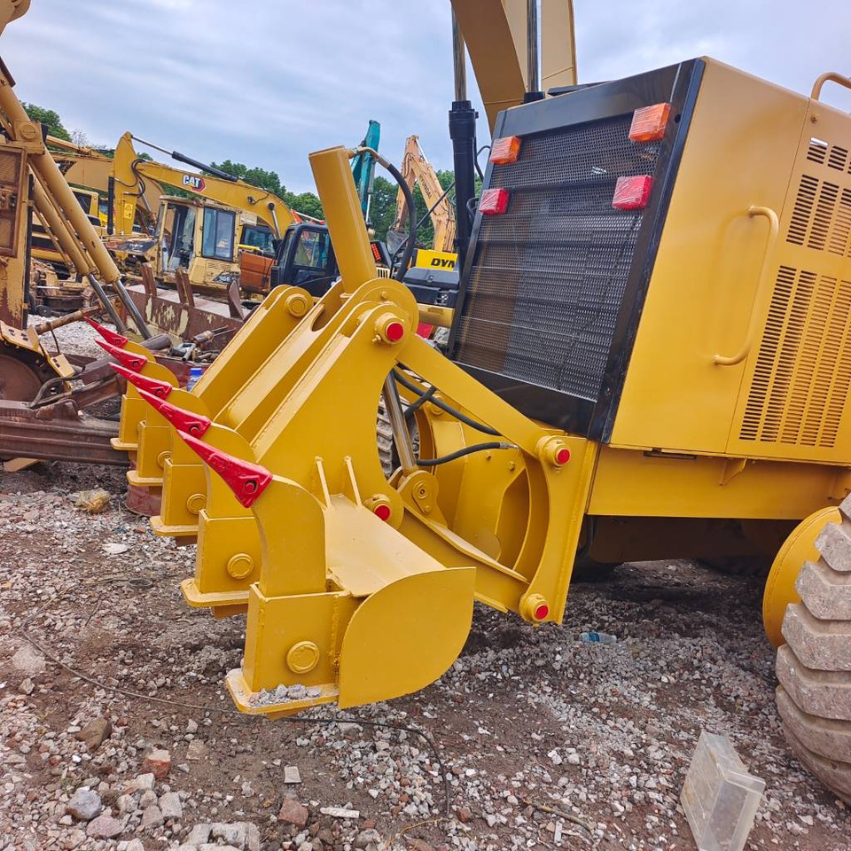 CAT 140 G - Grader: gambar 4 CAT 140 G - Grader: gambar 4