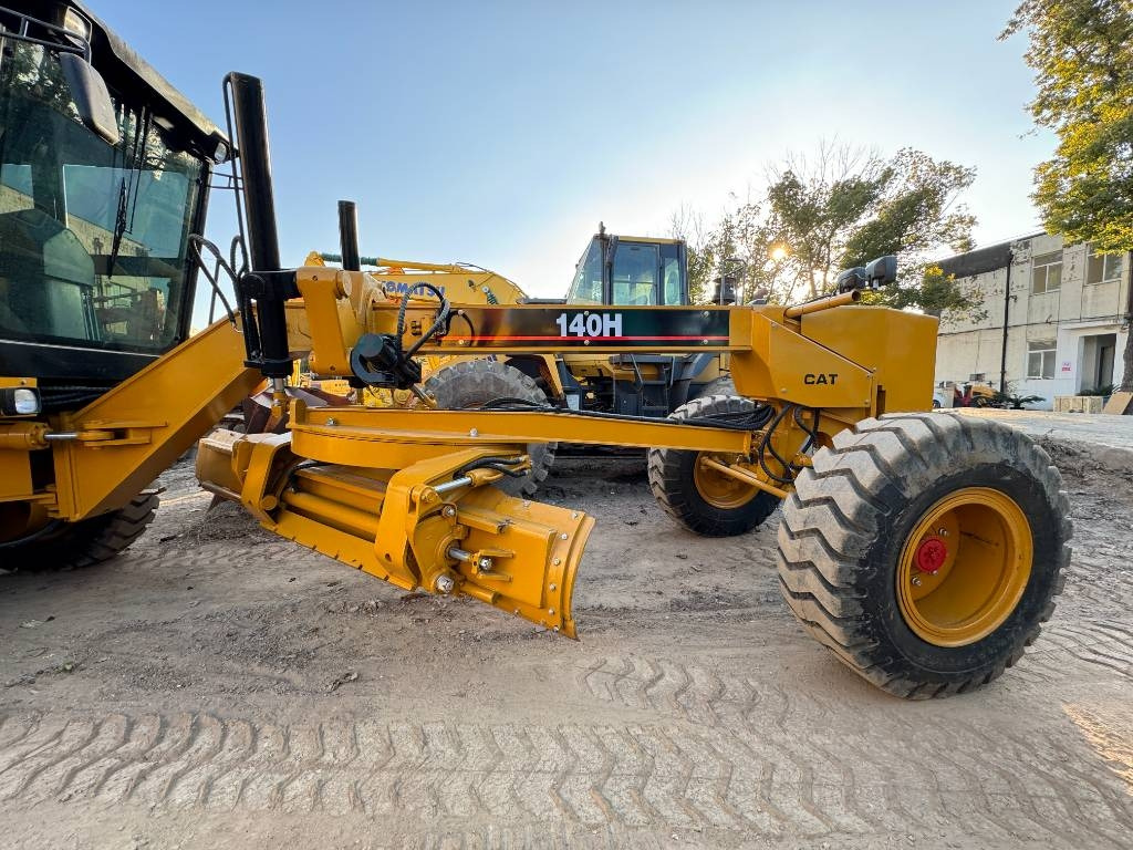 CAT 140 H - Grader: gambar 1 CAT 140 H - Grader: gambar 1