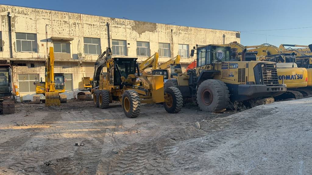 CAT 140 H - Grader: gambar 2 CAT 140 H - Grader: gambar 2