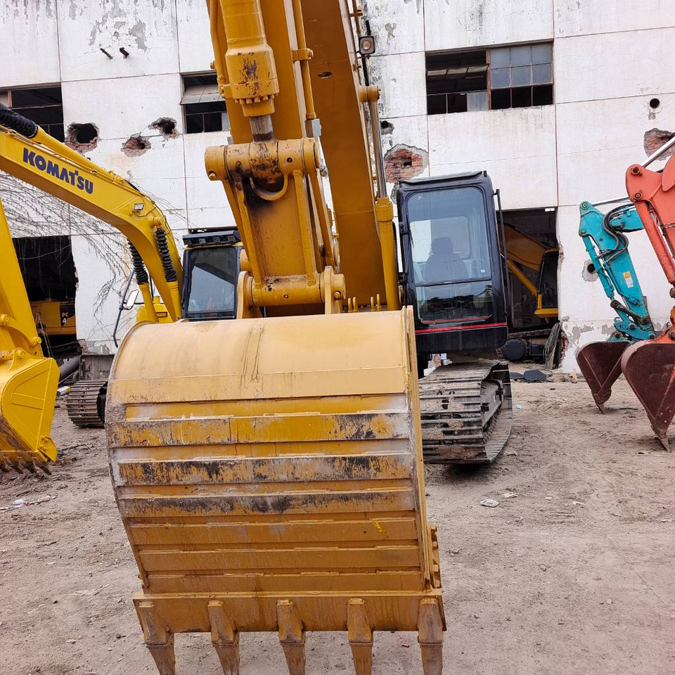 CAT 320 C L - Ekskavator perayap: gambar 5 CAT 320 C L - Ekskavator perayap: gambar 5