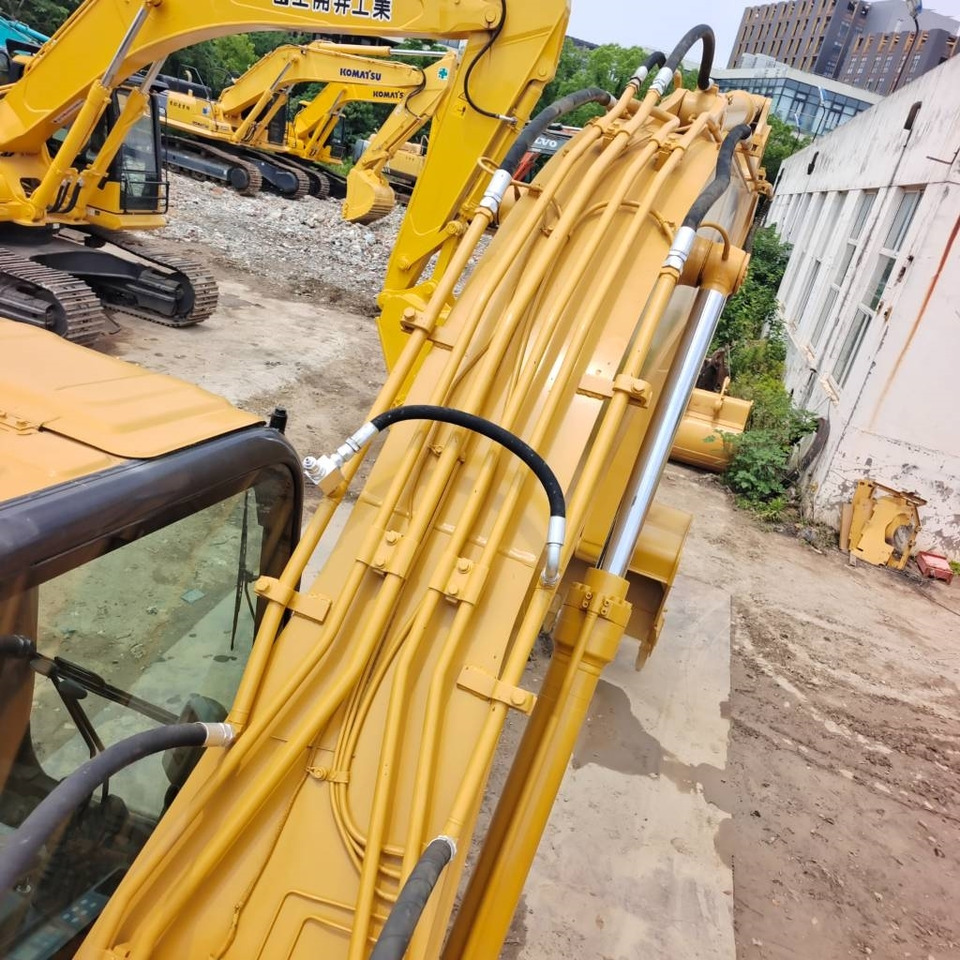 Ekskavator perayap CAT 320 C L: gambar 16