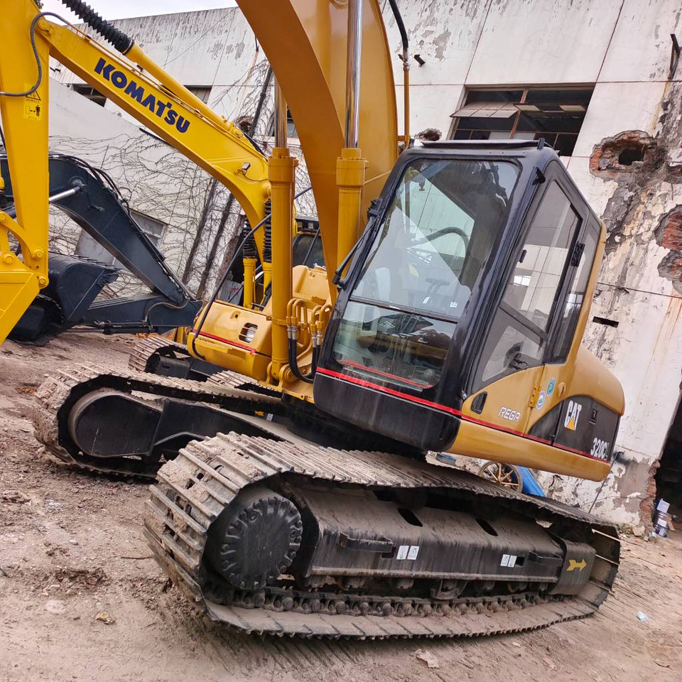 CAT 320 C L - Ekskavator perayap: gambar 1 CAT 320 C L - Ekskavator perayap: gambar 1