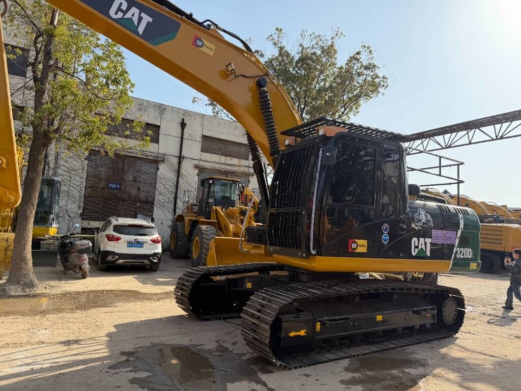 CAT 320 D 320D2L 330DL 330GC 320GC 320GX - Ekskavator perayap: gambar 3 CAT 320 D 320D2L 330DL 330GC 320GC 320GX - Ekskavator perayap: gambar 3