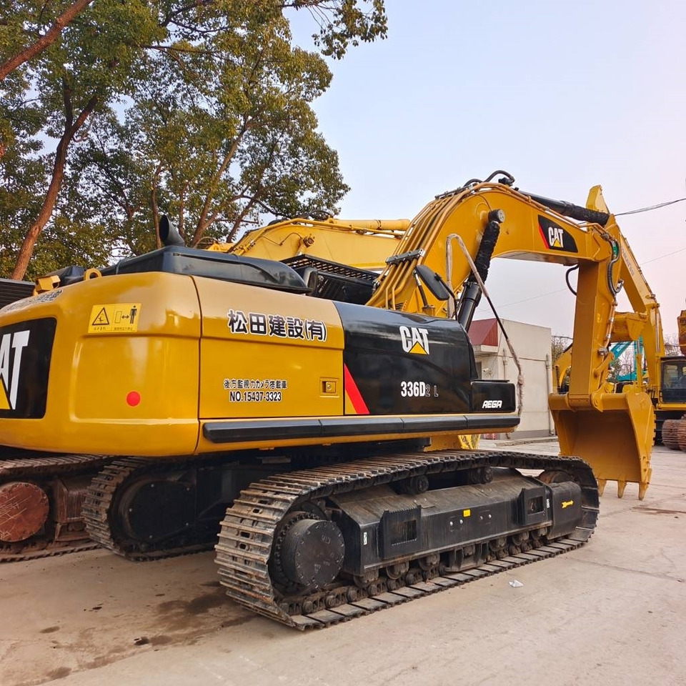 CAT 320D2L - Ekskavator perayap: gambar 2 CAT 320D2L - Ekskavator perayap: gambar 2
