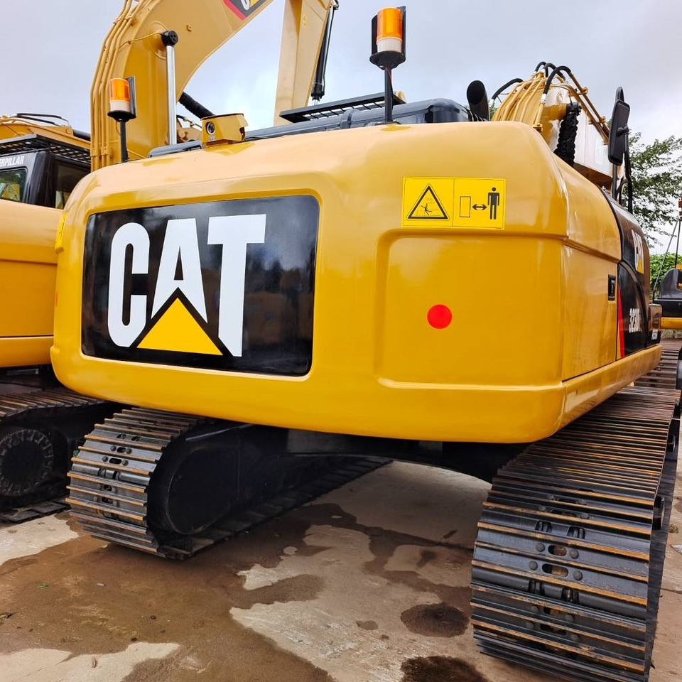 CAT 323 D - Ekskavator perayap: gambar 2 CAT 323 D - Ekskavator perayap: gambar 2