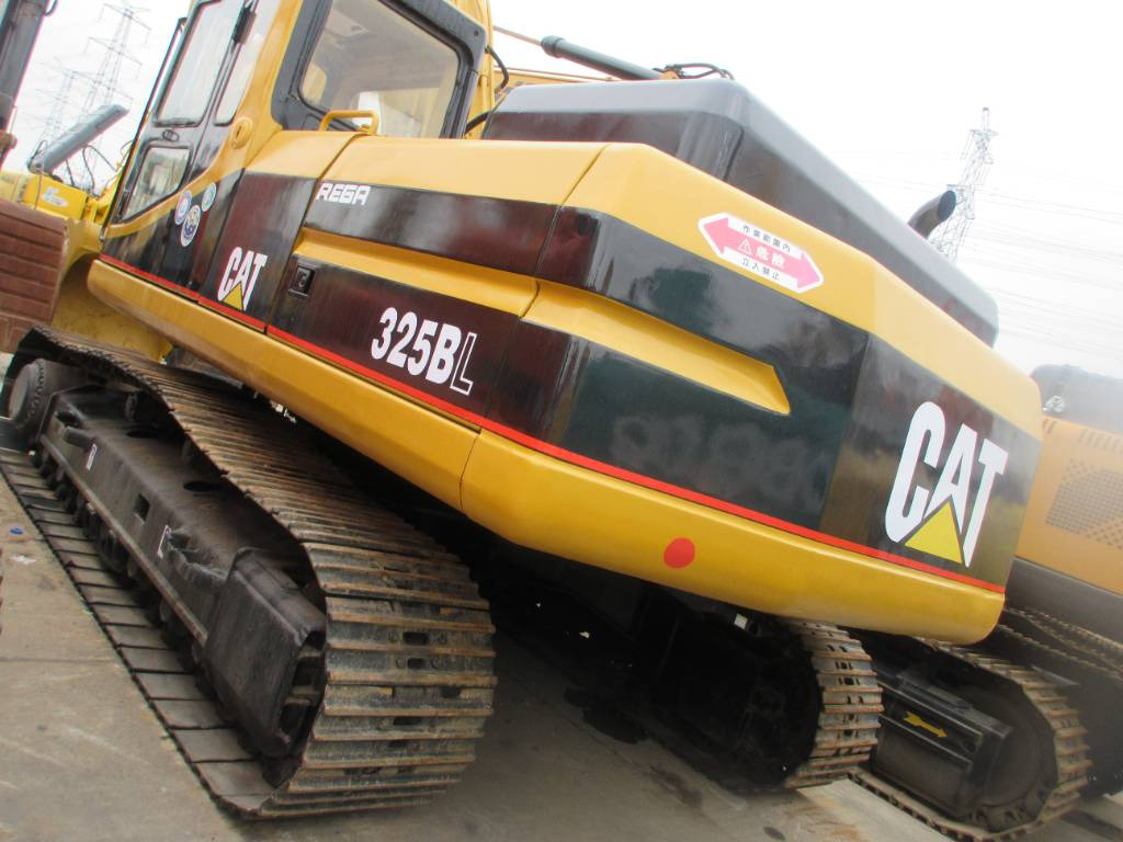 CAT 325 B L - Ekskavator perayap: gambar 1 CAT 325 B L - Ekskavator perayap: gambar 1