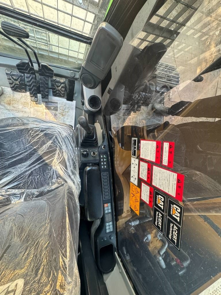 CAT 330 D L - Ekskavator perayap: gambar 2 CAT 330 D L - Ekskavator perayap: gambar 2