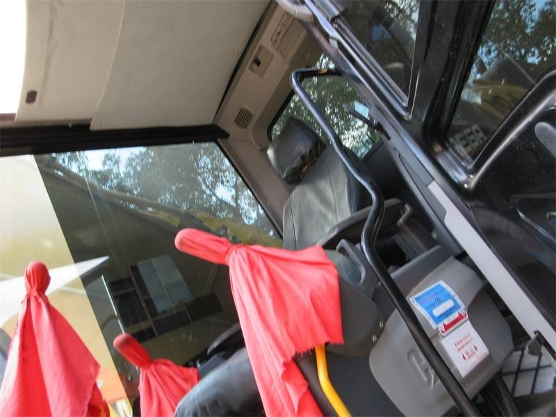 CAT 340 D L - Ekskavator perayap: gambar 5 CAT 340 D L - Ekskavator perayap: gambar 5