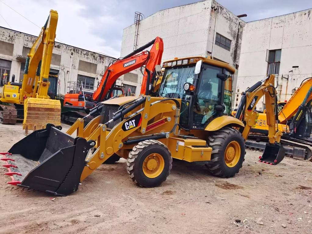CAT 420 F 100% Brand new machine - Backhoe loader: gambar 1 CAT 420 F 100% Brand new machine - Backhoe loader: gambar 1