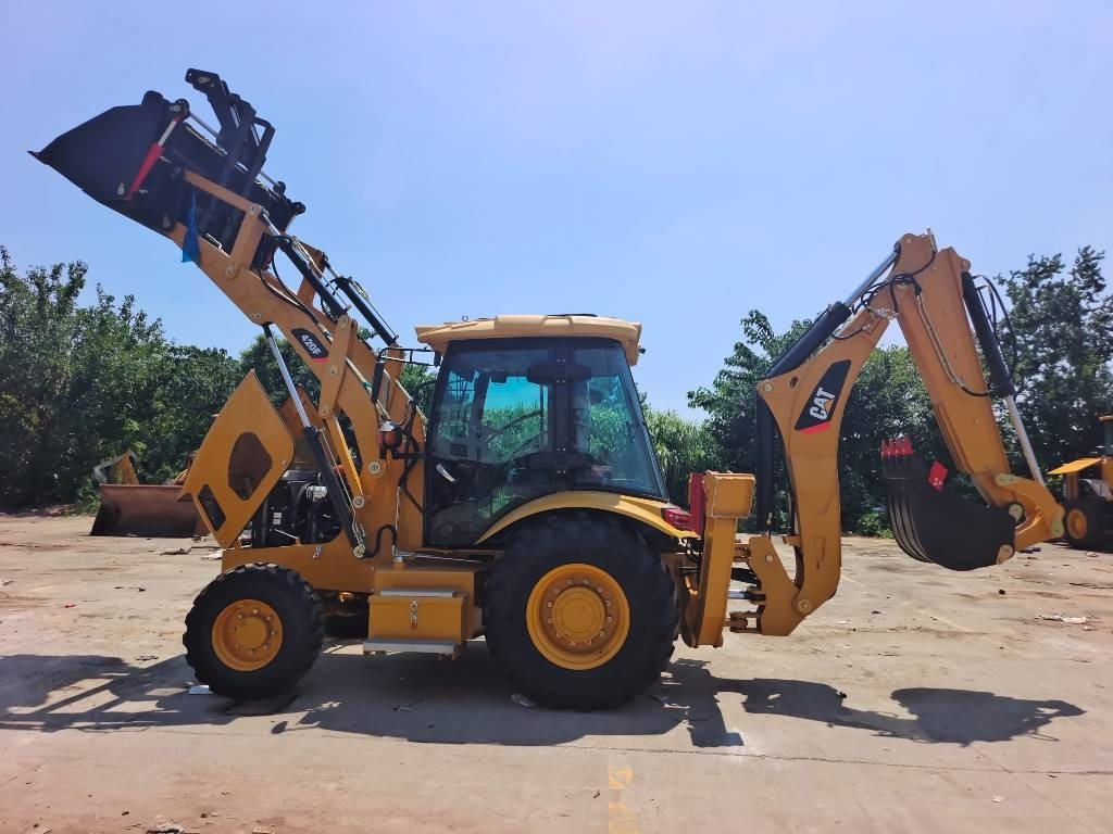 CAT 420 F 100% brand new machine - Backhoe loader: gambar 2 CAT 420 F 100% brand new machine - Backhoe loader: gambar 2