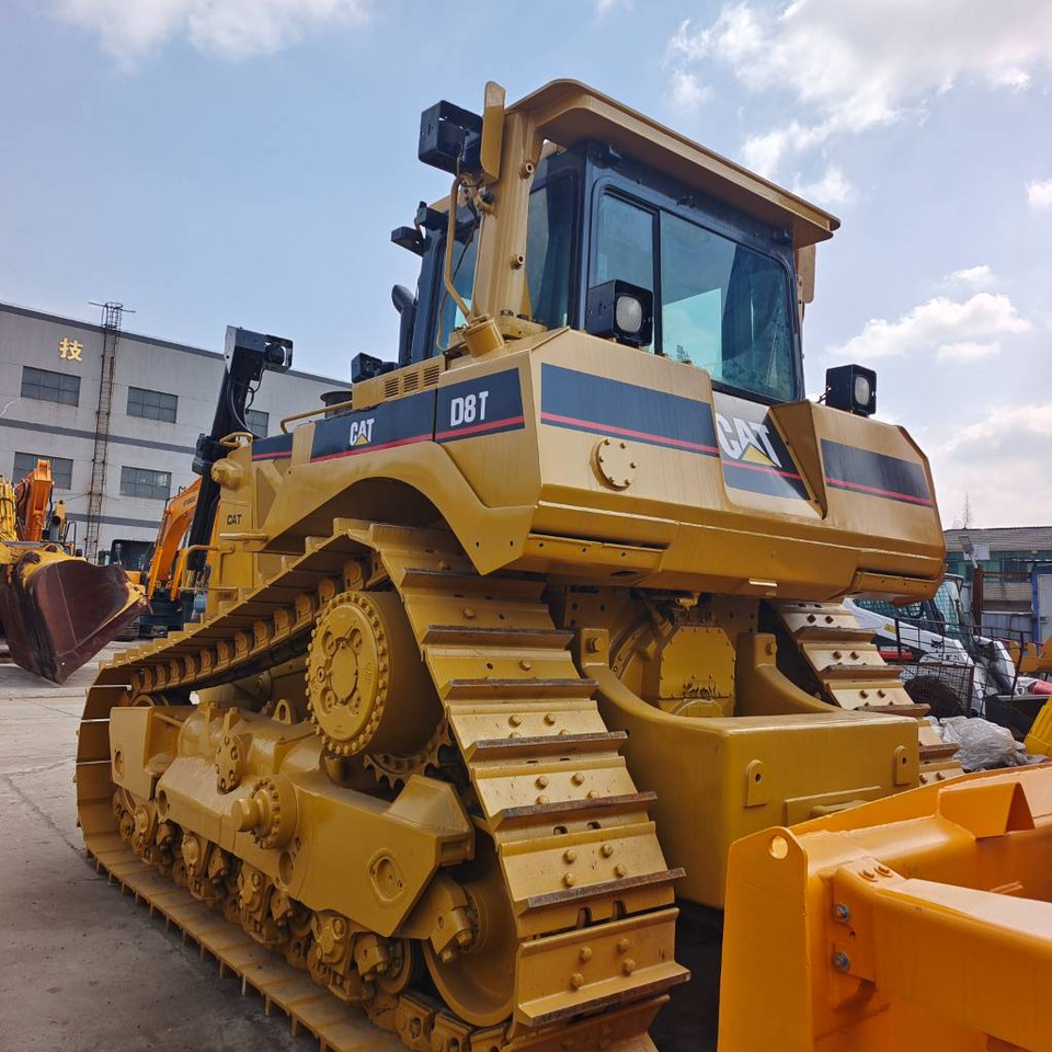 CAT D 8 T - Bulldozer: gambar 1 CAT D 8 T - Bulldozer: gambar 1