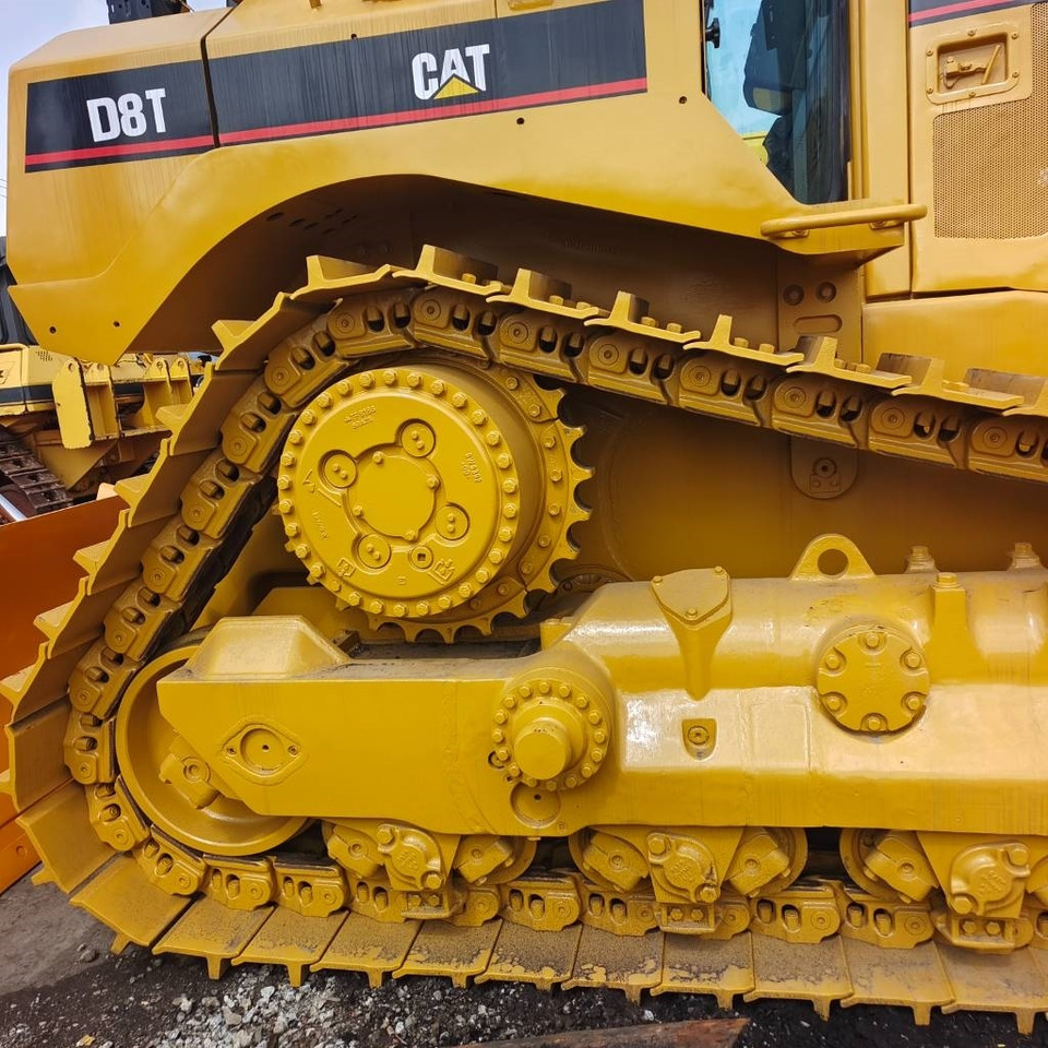 CAT D 8 T - Bulldozer: gambar 4 CAT D 8 T - Bulldozer: gambar 4