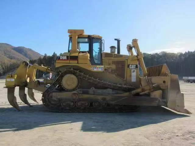 CAT D 9 R - Bulldozer: gambar 1 CAT D 9 R - Bulldozer: gambar 1