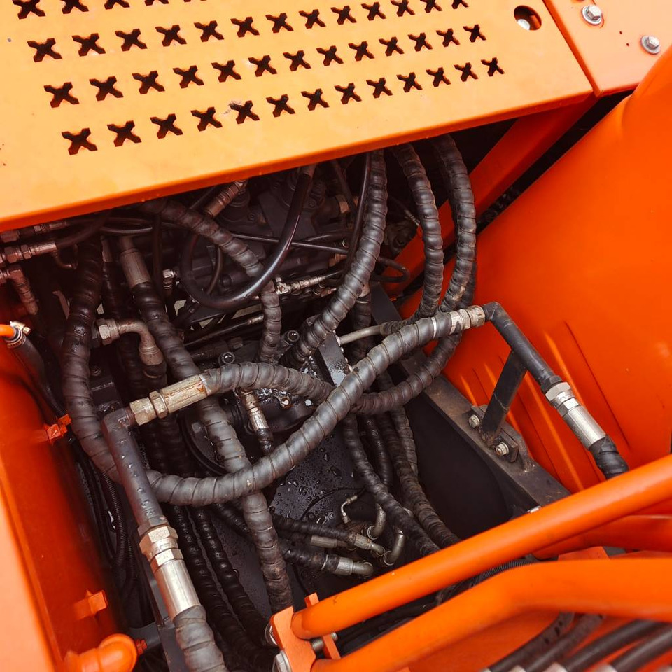 Doosan DX 150 LC - Ekskavator perayap: gambar 5 Doosan DX 150 LC - Ekskavator perayap: gambar 5