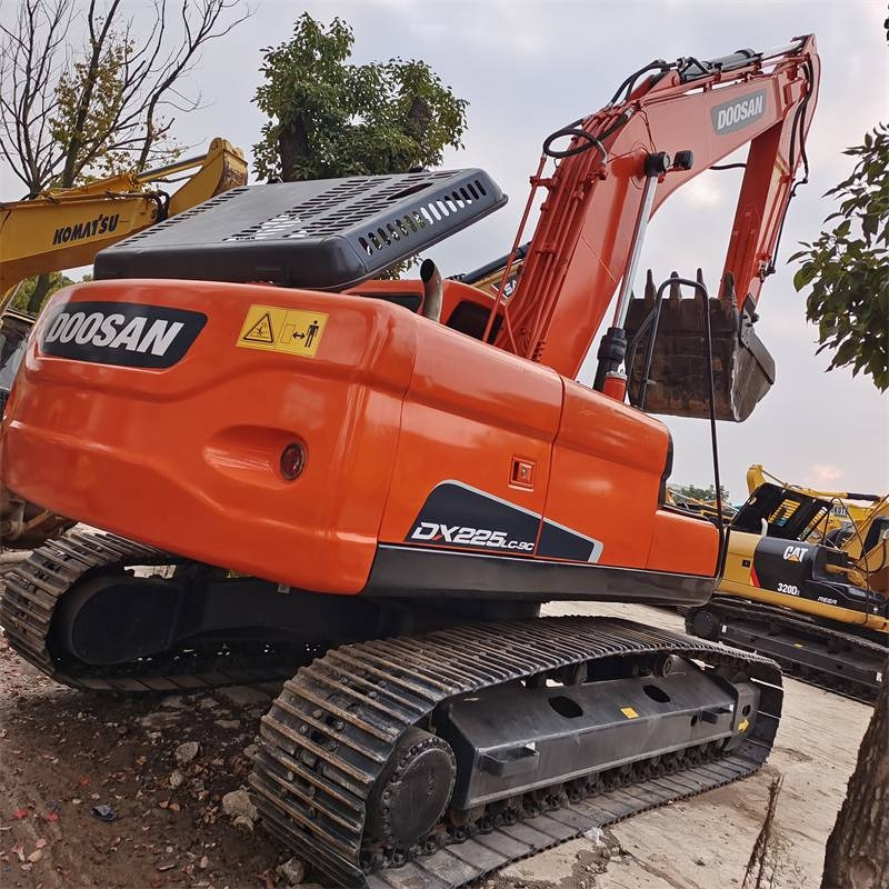Doosan DX 225 LC-9C - Ekskavator perayap: gambar 1 Doosan DX 225 LC-9C - Ekskavator perayap: gambar 1