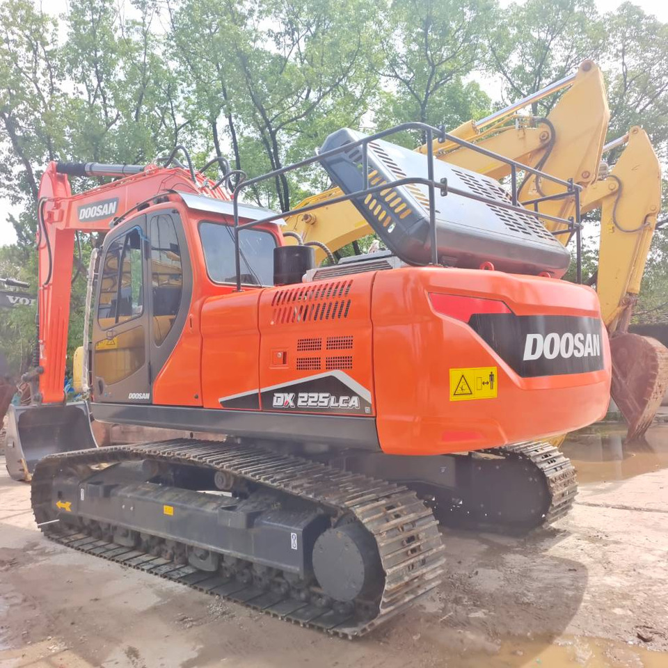 Doosan DX 225 LC - Ekskavator perayap: gambar 5 Doosan DX 225 LC - Ekskavator perayap: gambar 5