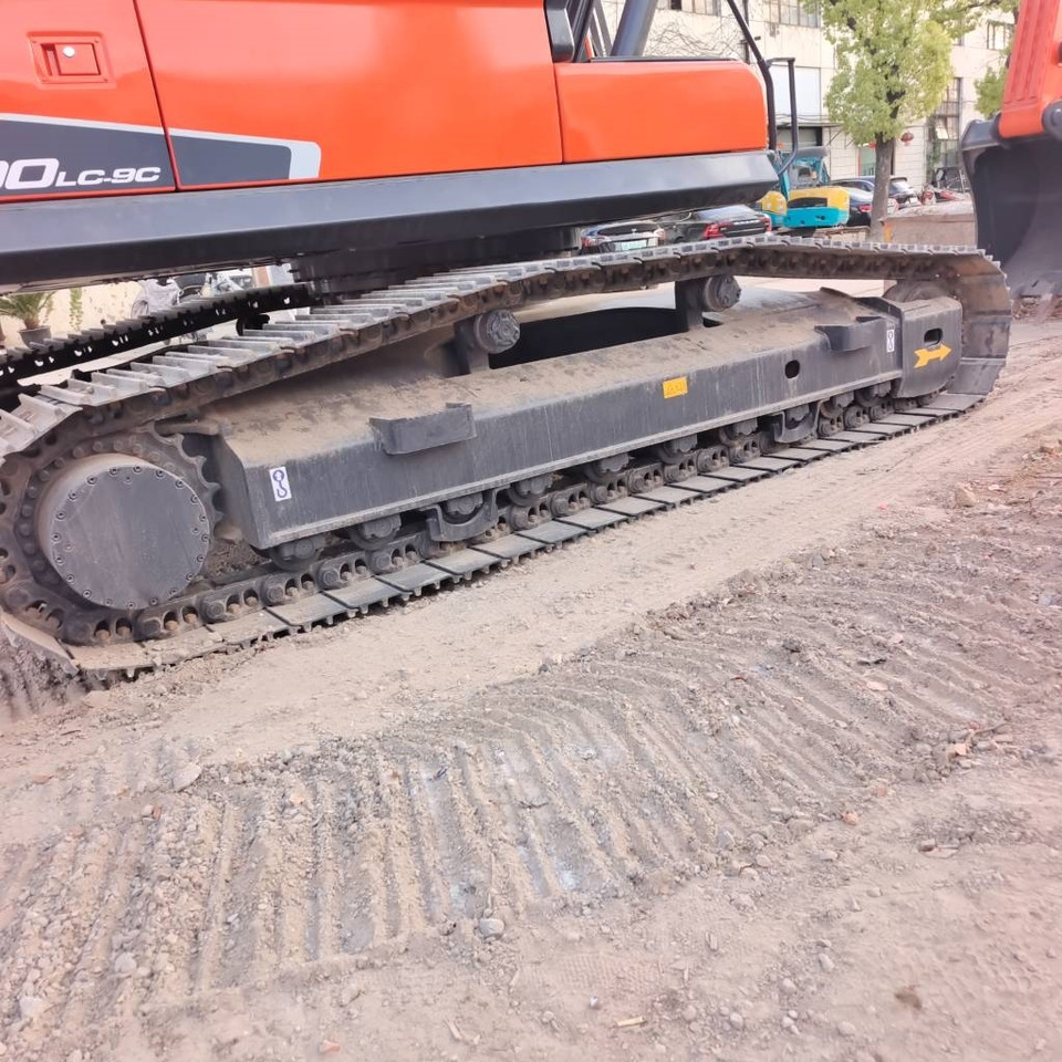 Doosan DX300 - Ekskavator perayap: gambar 3 Doosan DX300 - Ekskavator perayap: gambar 3