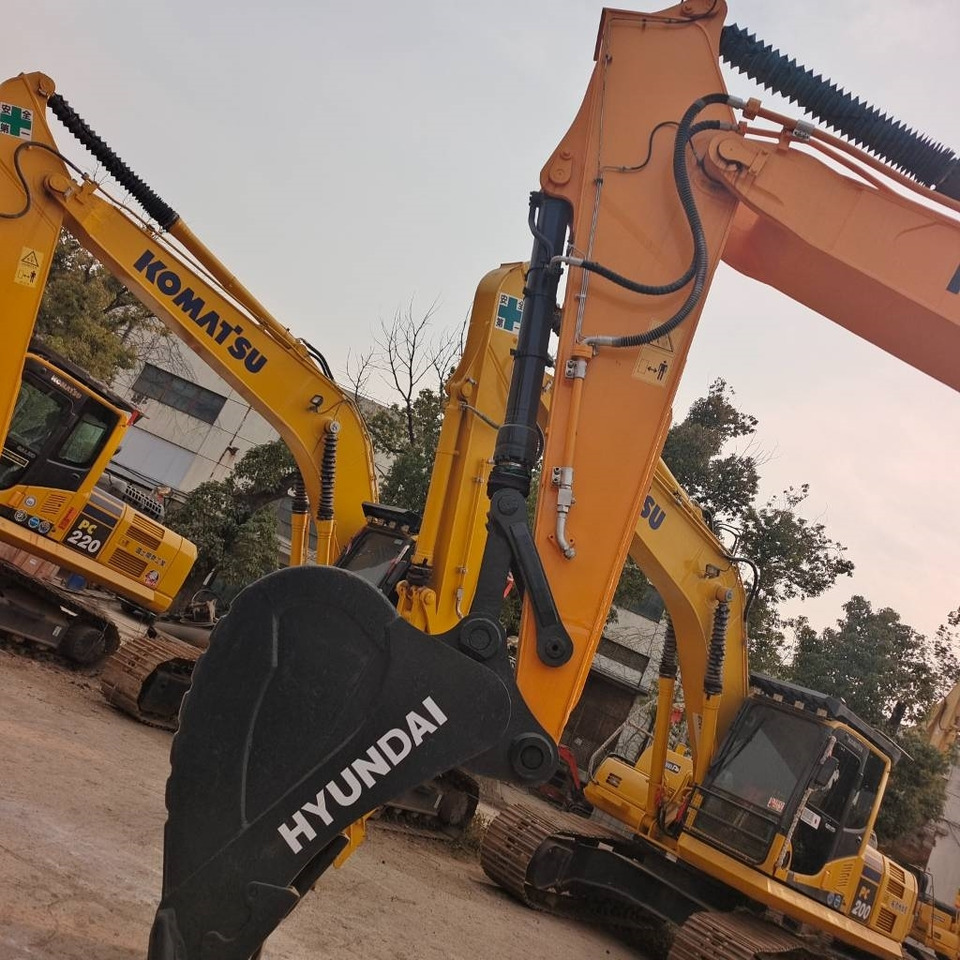 Hyundai 305LC - Ekskavator perayap: gambar 2 Hyundai 305LC - Ekskavator perayap: gambar 2