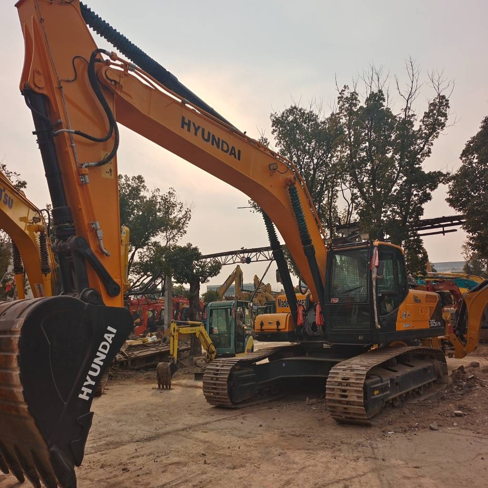 Hyundai 305LC - Ekskavator perayap: gambar 1 Hyundai 305LC - Ekskavator perayap: gambar 1