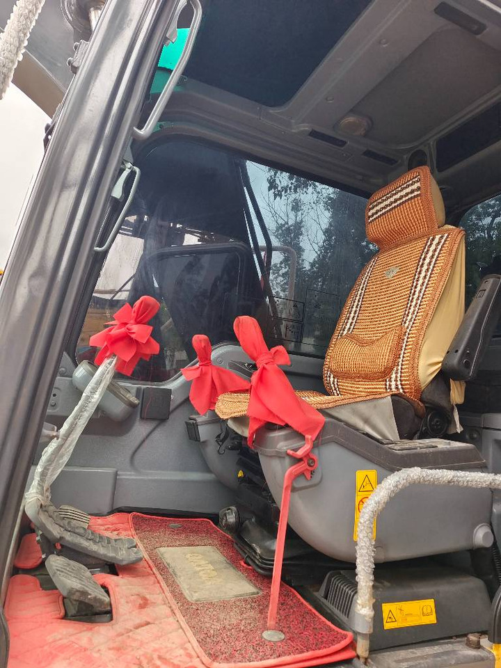 Kobelco SK 125 SR - Ekskavator perayap: gambar 4 Kobelco SK 125 SR - Ekskavator perayap: gambar 4
