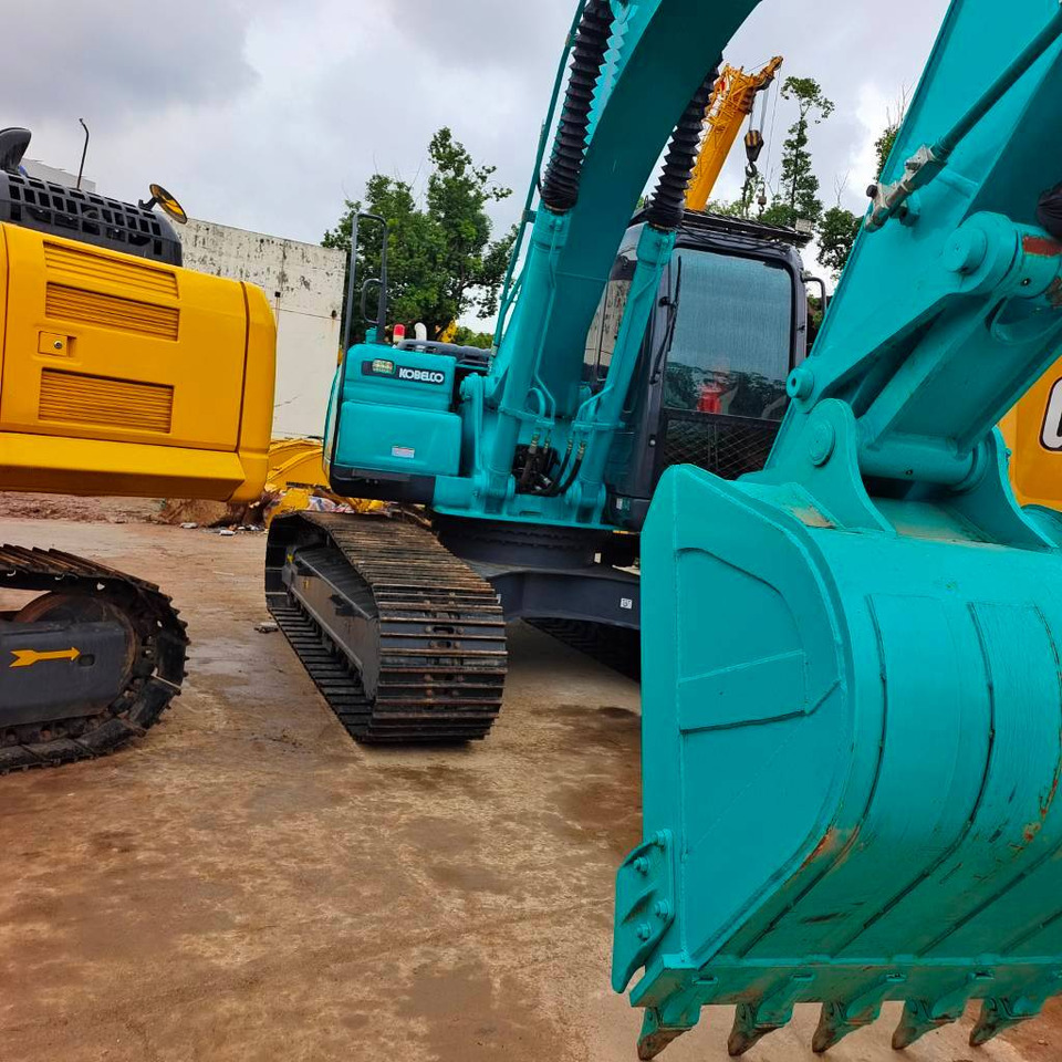 Kobelco SK 200 - Ekskavator perayap: gambar 4 Kobelco SK 200 - Ekskavator perayap: gambar 4