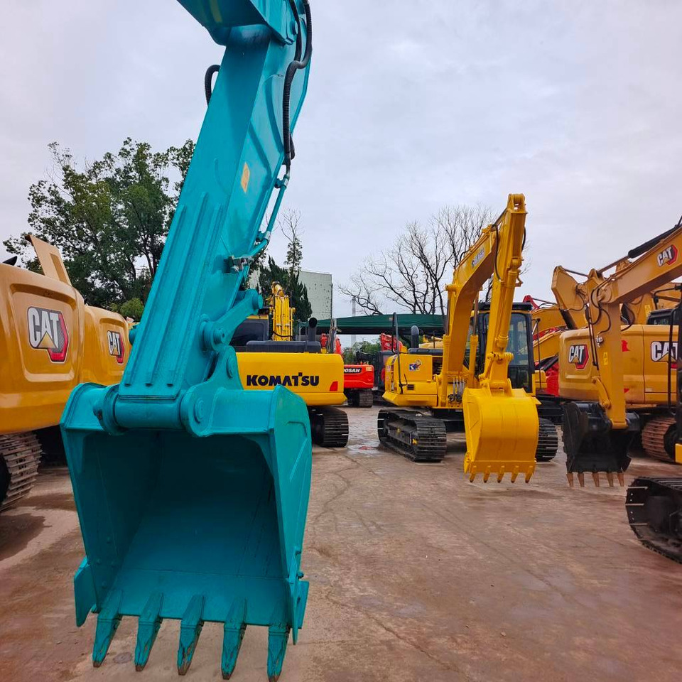 Kobelco SK 200 - Ekskavator perayap: gambar 5 Kobelco SK 200 - Ekskavator perayap: gambar 5