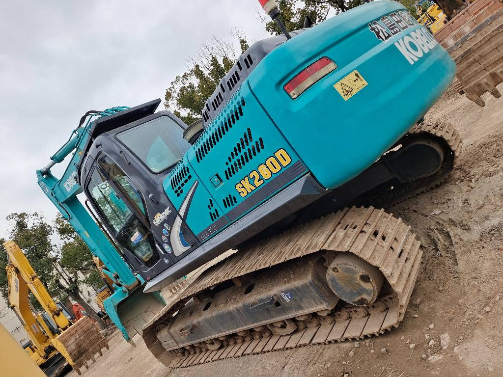 Kobelco SK 260 LC - Ekskavator perayap: gambar 2 Kobelco SK 260 LC - Ekskavator perayap: gambar 2