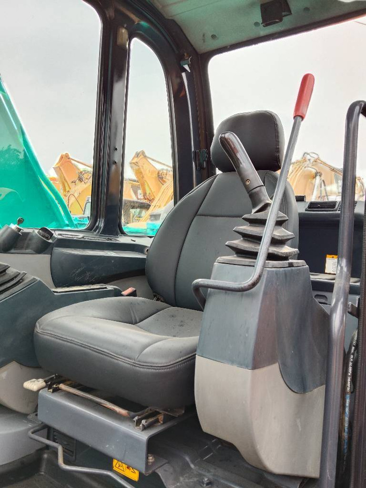 Kobelco SK 75 - Ekskavator perayap: gambar 5 Kobelco SK 75 - Ekskavator perayap: gambar 5
