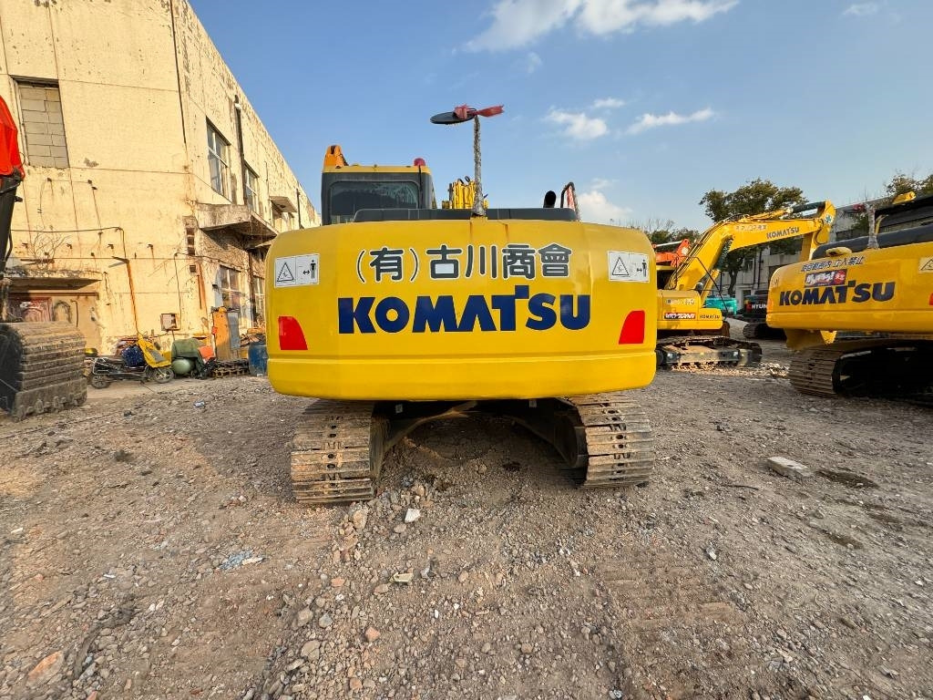 Komatsu PC 130 - Ekskavator perayap: gambar 3 Komatsu PC 130 - Ekskavator perayap: gambar 3