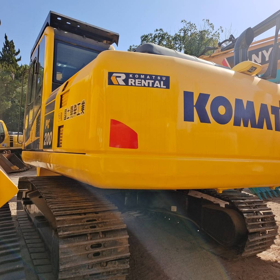 Komatsu PC 200 - Ekskavator perayap: gambar 1 Komatsu PC 200 - Ekskavator perayap: gambar 1