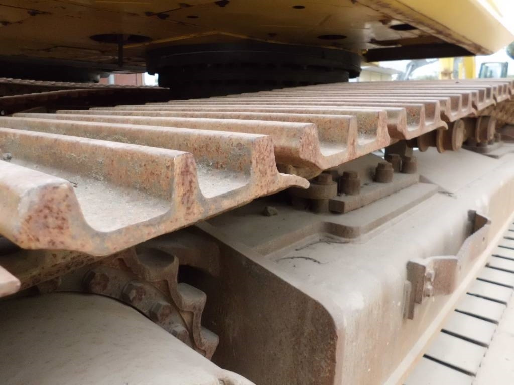 Komatsu PC 450 - Ekskavator perayap: gambar 2 Komatsu PC 450 - Ekskavator perayap: gambar 2