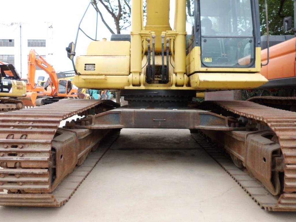 Komatsu PC 450 - Ekskavator perayap: gambar 3 Komatsu PC 450 - Ekskavator perayap: gambar 3