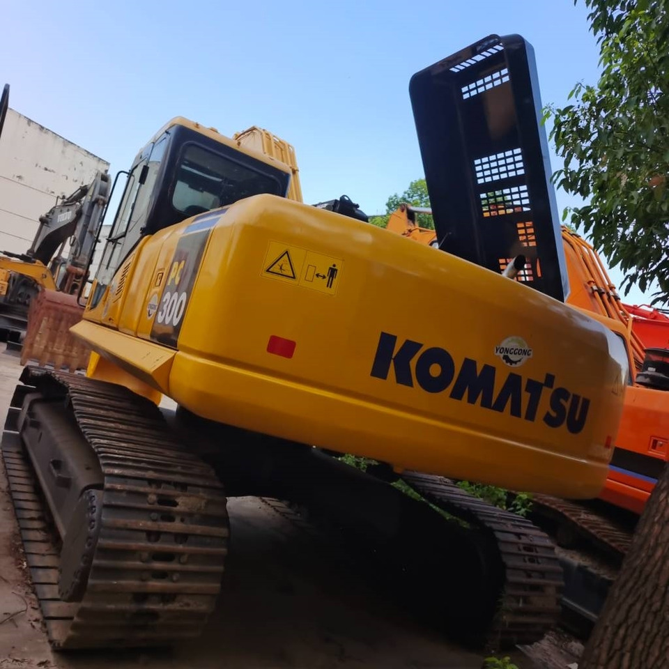 Komatsu PC300 - Ekskavator perayap: gambar 5 Komatsu PC300 - Ekskavator perayap: gambar 5
