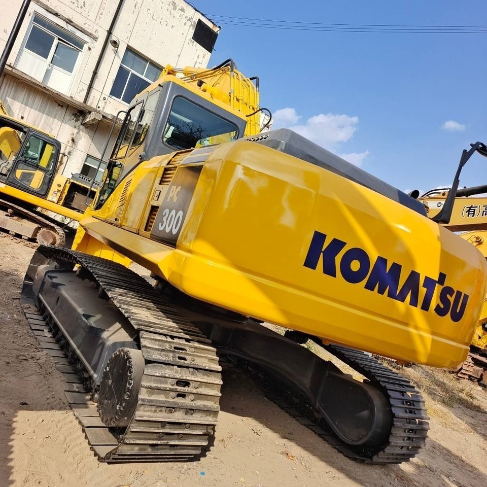 Komatsu PC300 - Ekskavator perayap: gambar 3 Komatsu PC300 - Ekskavator perayap: gambar 3