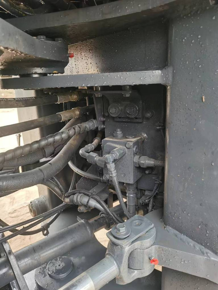 Komatsu WA 320-5 - Wheel loader: gambar 3 Komatsu WA 320-5 - Wheel loader: gambar 3
