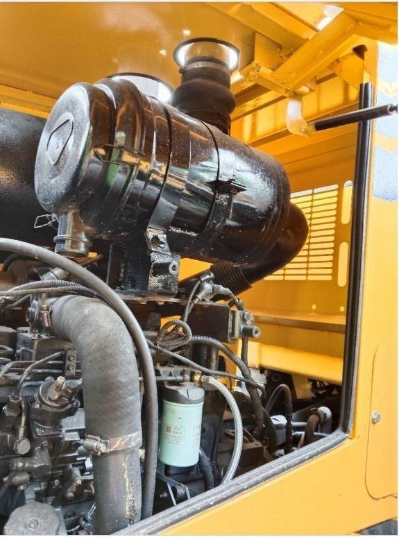 Komatsu WA 320-5 - Ekskavator perayap: gambar 2 Komatsu WA 320-5 - Ekskavator perayap: gambar 2