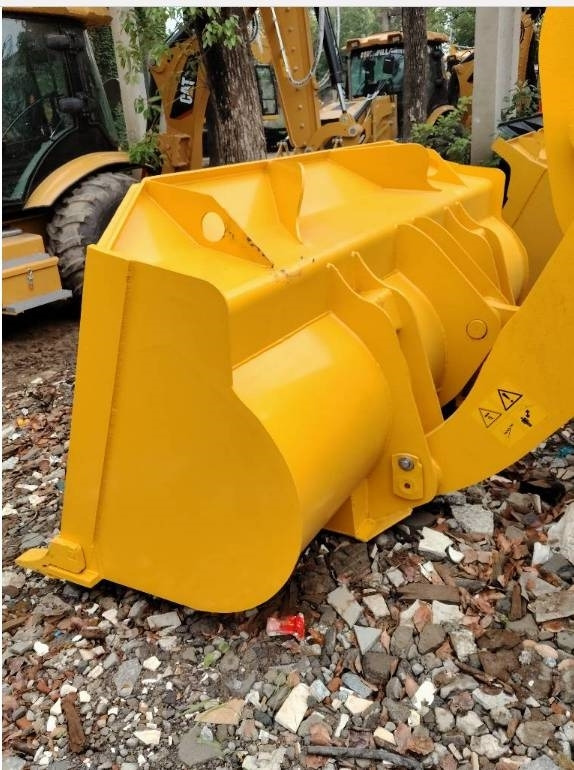Komatsu WA 320-5 - Wheel loader: gambar 2 Komatsu WA 320-5 - Wheel loader: gambar 2