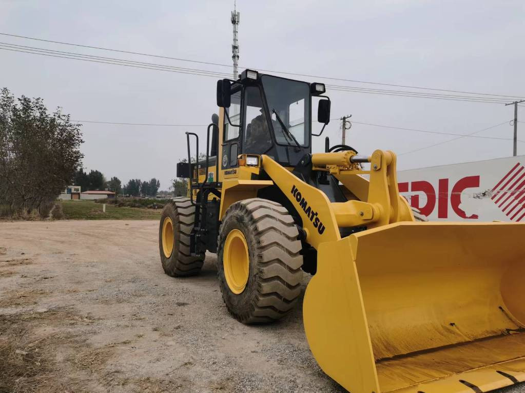 Komatsu WA 320-5 - Wheel loader: gambar 5 Komatsu WA 320-5 - Wheel loader: gambar 5