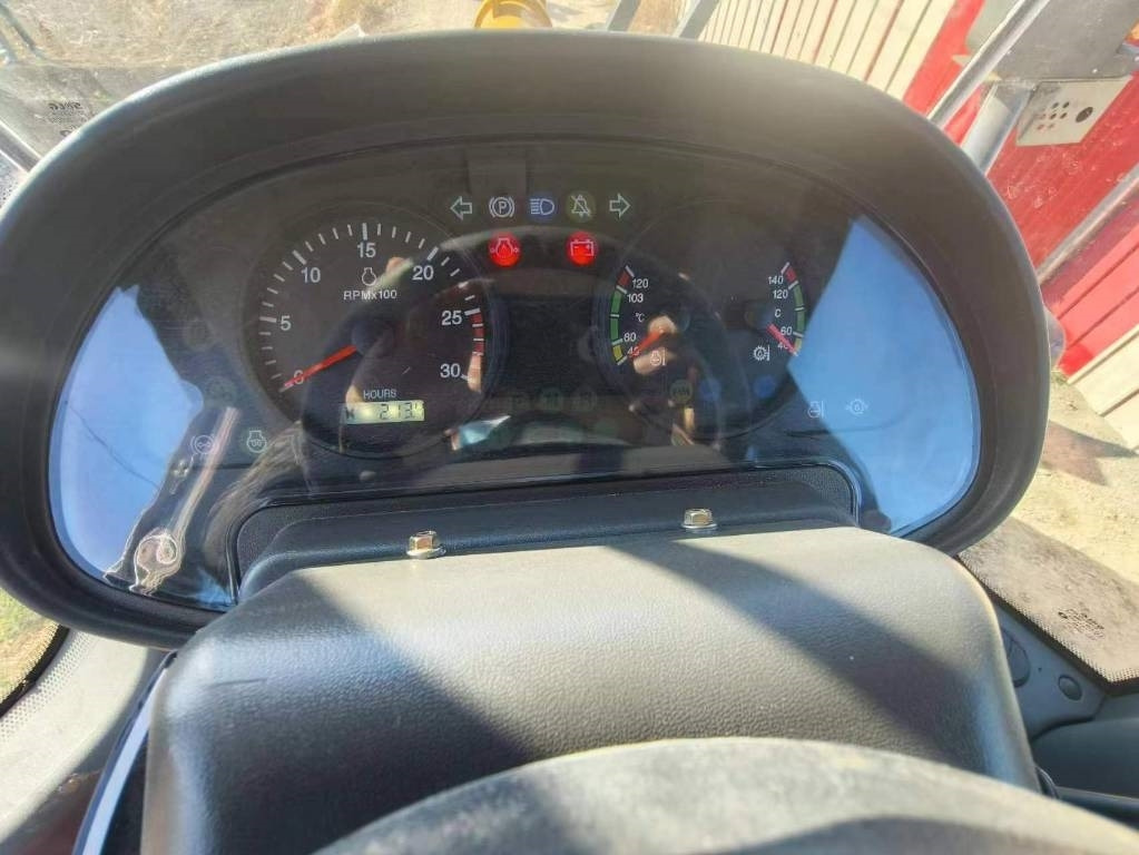 Komatsu WA 380 - Wheel loader: gambar 5 Komatsu WA 380 - Wheel loader: gambar 5