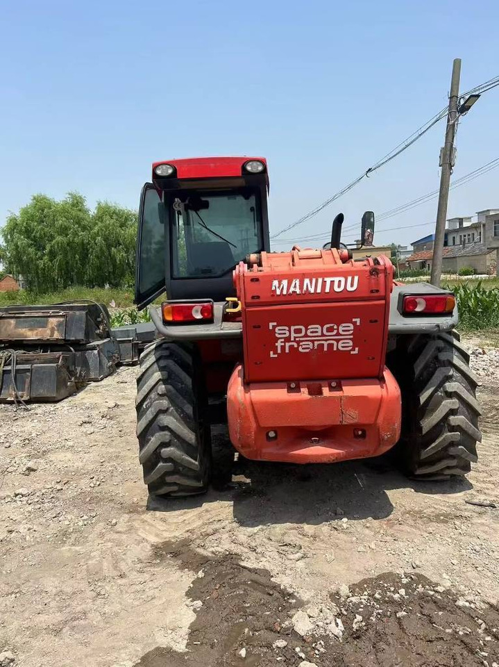 Manitou MT 1740 SL T - Skid steer: gambar 2 Manitou MT 1740 SL T - Skid steer: gambar 2