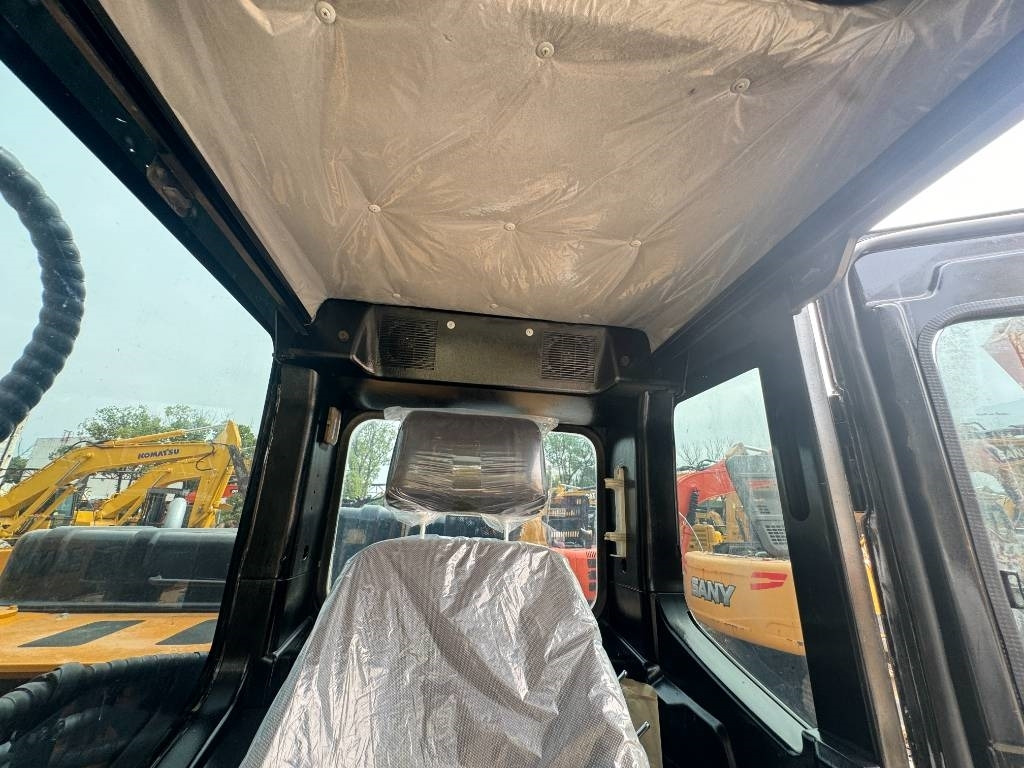 Sany SY 215 H - Ekskavator perayap: gambar 2 Sany SY 215 H - Ekskavator perayap: gambar 2