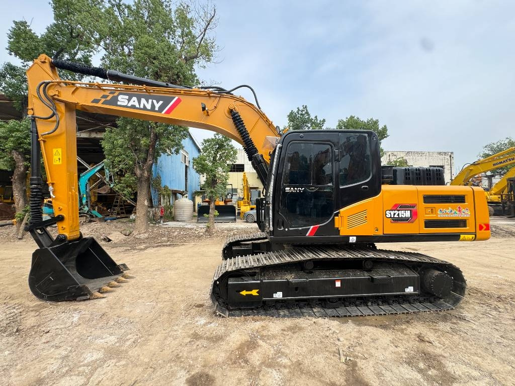 Sany SY 215 H - Ekskavator perayap: gambar 1 Sany SY 215 H - Ekskavator perayap: gambar 1