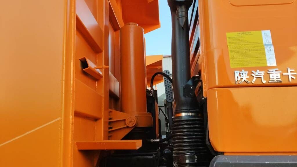 Shacman F3000 Various colors available - Trailer jungkit: gambar 2 Shacman F3000 Various colors available - Trailer jungkit: gambar 2