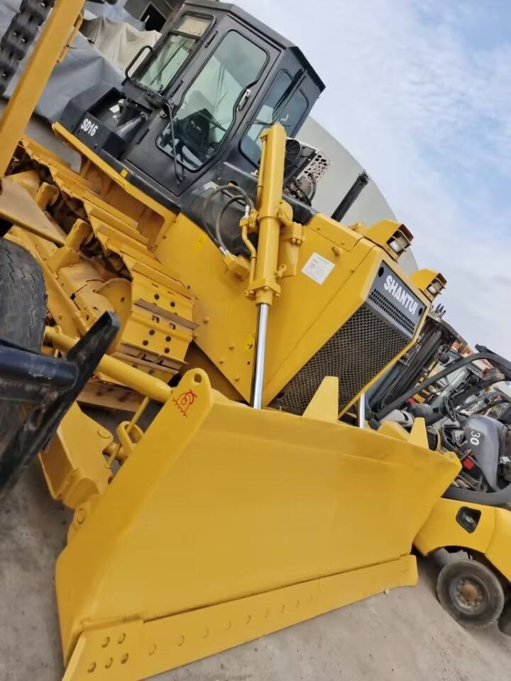 Shantui SD 16 - Bulldozer: gambar 5 Shantui SD 16 - Bulldozer: gambar 5