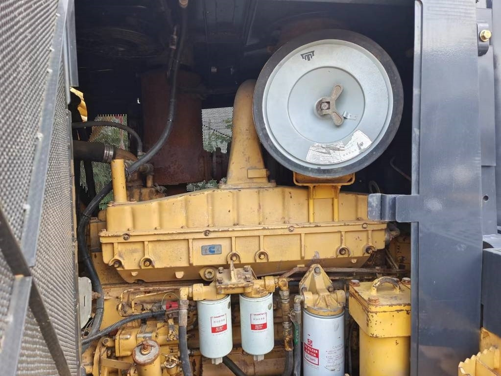 Shantui SD 32 - Bulldozer: gambar 4 Shantui SD 32 - Bulldozer: gambar 4