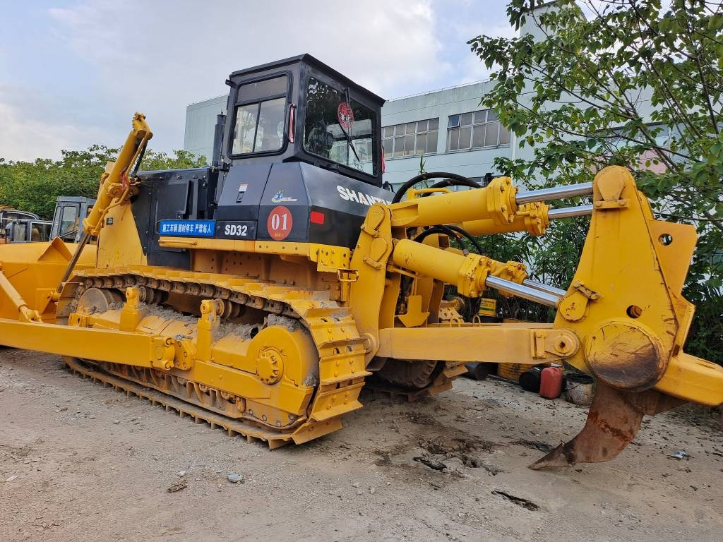 Shantui SD 32 - Bulldozer: gambar 1 Shantui SD 32 - Bulldozer: gambar 1