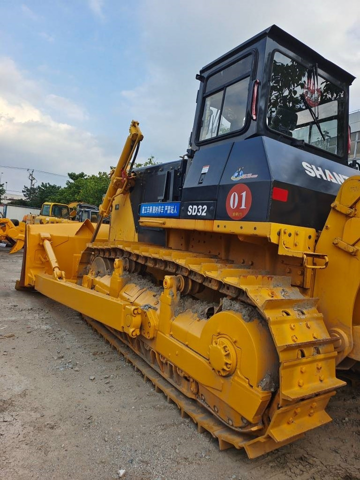 Shantui SD 32 - Bulldozer: gambar 4 Shantui SD 32 - Bulldozer: gambar 4