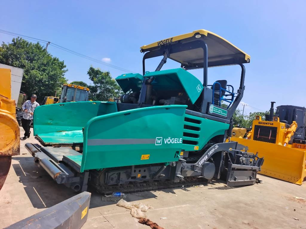 Vögele 1800-3 - Paver aspal: gambar 1 Vögele 1800-3 - Paver aspal: gambar 1
