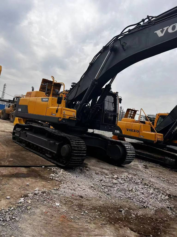 Volvo EC 480 D L - Ekskavator perayap: gambar 1 Volvo EC 480 D L - Ekskavator perayap: gambar 1