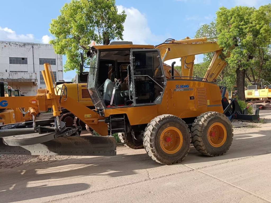 XCMG GR 2153 - Grader: gambar 1 XCMG GR 2153 - Grader: gambar 1